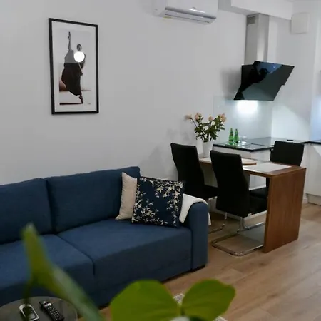 Oś Królewska - Modern Apartment in Wilanów-3