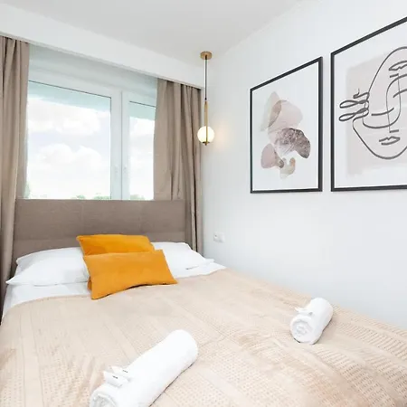 Metro Marymont Apartment By Noclegi Renters-3
