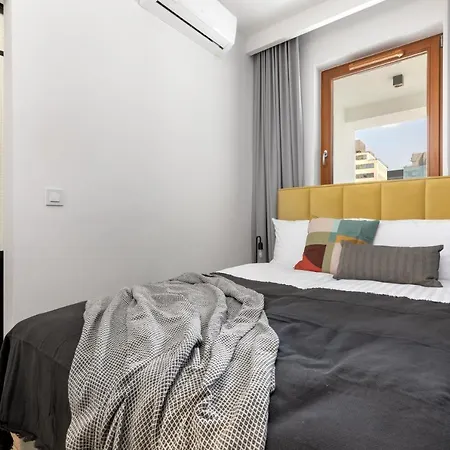 Karolkowa 28 II - Premium Apartments With Balcony By Noclegi Renters-3
