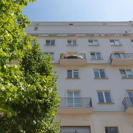 Marszalkowska 140 Apartments In The Center Of Warsaw By Noclegi Renters-3