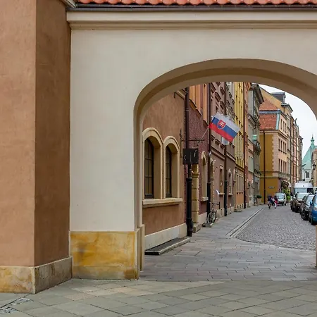 Apartment On The Warsaw Square By Noclegi Renters-2