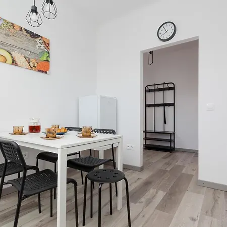 Kamienica Stanisława Augusta Warszawa by Renters-2