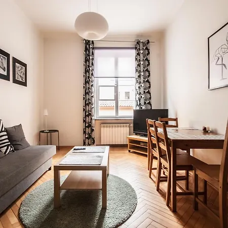 Elegant Apartment Old Town Market-2