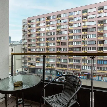 Apartamenty Ogrodowa Business Wola by Renters Prestige-3