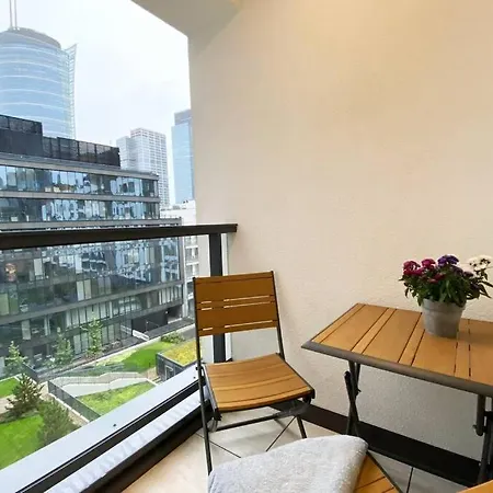 Exclusive 2Br! Apartment Near City Center +Netflix-3
