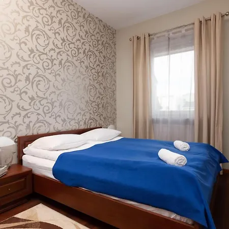 Apartments Chelmonskiego Warsaw Ursus By Noclegi Renters-3