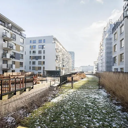 Bizapartments - Modern Flats With Parking-3