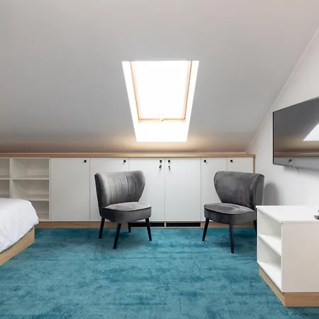 Aparthotel Esencja Warszawy Nowy Swiat By Bookinghost-3