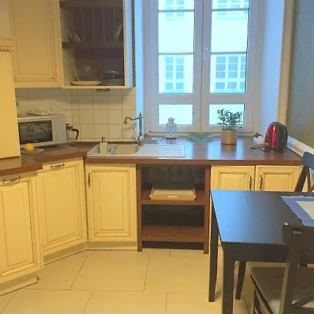 Poznanska Street Apartment-3