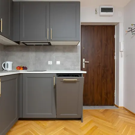 Apartment Old Town Warsaw By Noclegi Renters-2
