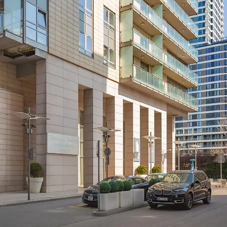 Platinum Towers Apartment With Parking By Renters Prestige-2
