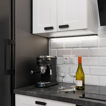 Oomph Warsaw Central 2 Bedroom Apartment-2