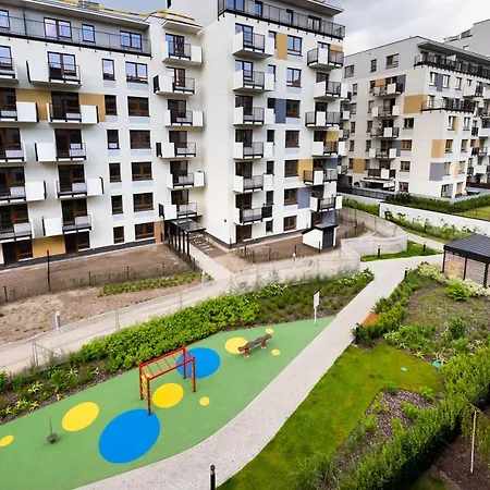 Saska Kepa Bright Apartament By Bookinghost-3