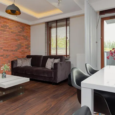 Apartment Warsaw Airport Kłobucka by Renters-2