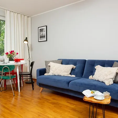 Central Apartment Solec Wilanowska by Noclegi Renters-2