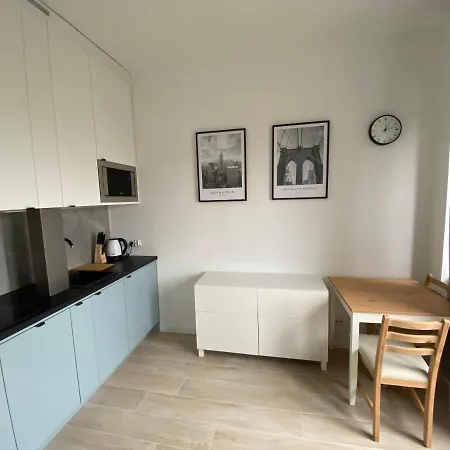 Brand New Apartment In Perfect Location-3