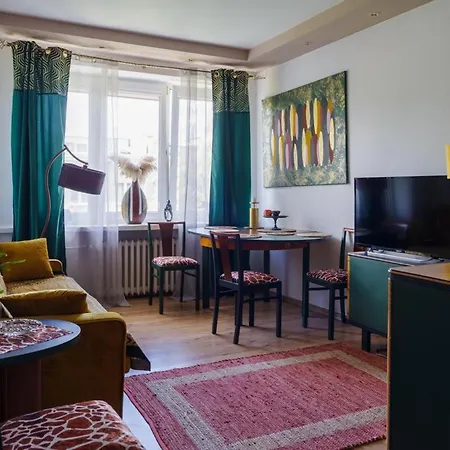 One&Only Saska Kępa Apartment-2