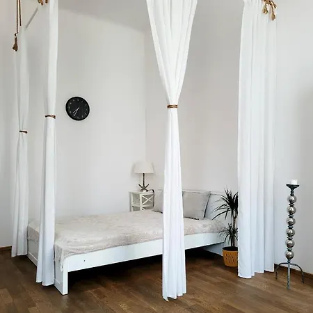 Przytulne Apartamenty Nowy Swiat Centrum Lok 1-3
