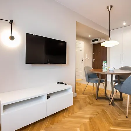 Powisle Chic Apartment By Bookinghost-2