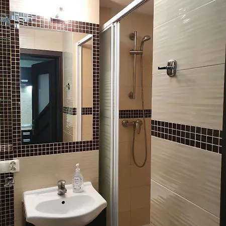 Center Apartment-3