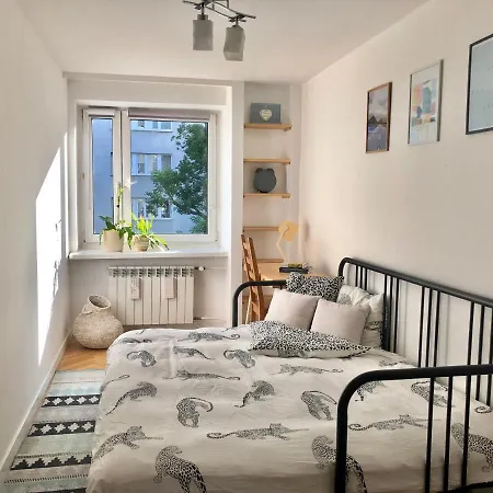 Comfortable And Cosy Apartment 3 Beds-City Center-2