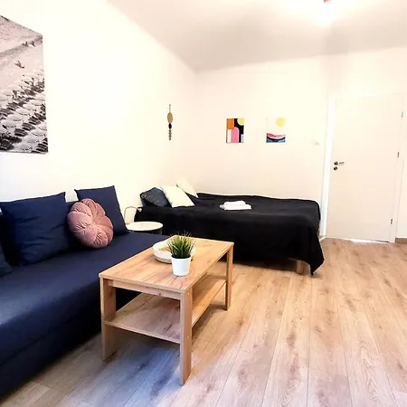 Great Life - Apartment Next To Metro Station-3