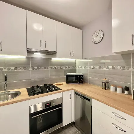 Apartament przy Atrium, stacja metra Rondo ONZ-2