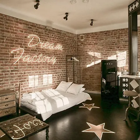 Dream Factory Apartment-3