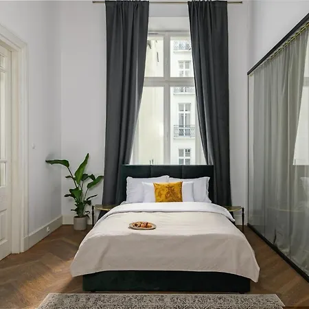 Oomph Koszyki Luxurious Apartments-3