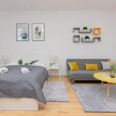 Warsaw Wola Apartment With Parking Near Nocny Market By Noclegi Renters-3