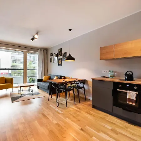 Zoliborz Lemon Apartment By Bookinghost-2