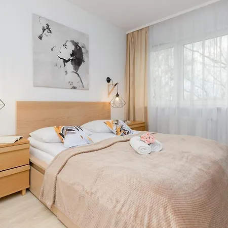 Warsaw Sokołowska One Bedroom Apartament by Renters-2