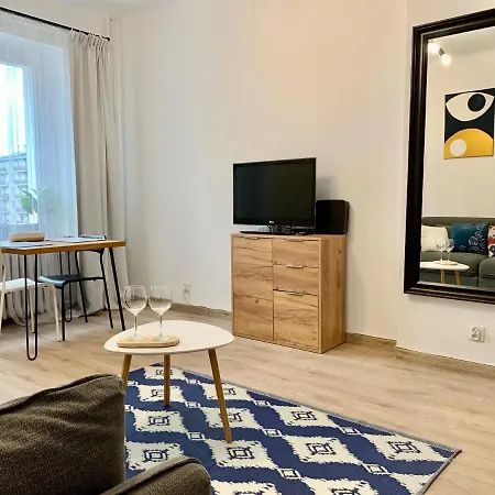 Cool Life Apartment-2