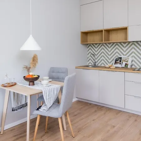 Metro Bielany Apartments by Noclegi Renters-2