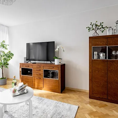 Hala Mirowska Apartments-2