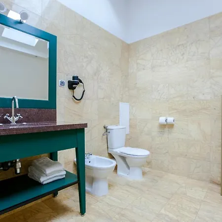 1898 Suite-3