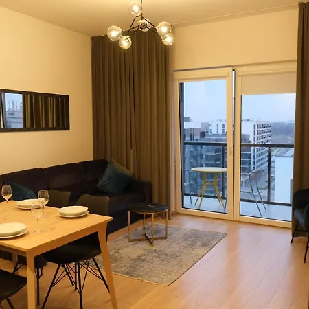 Apartament 9, Z Oddzielna Sypialnia!-2
