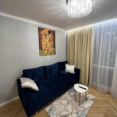 Apartament w Centrum Warszawy III-2