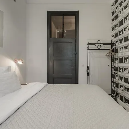 Hello Warsaw I Stunning Apartment Above The Theater-2