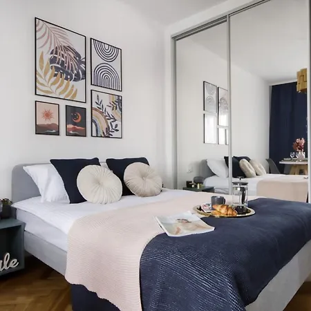 Apartment Old Town By Arrenda-2