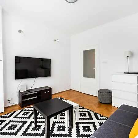 Superior Metro Centrum Apartment By Bookinghost-2