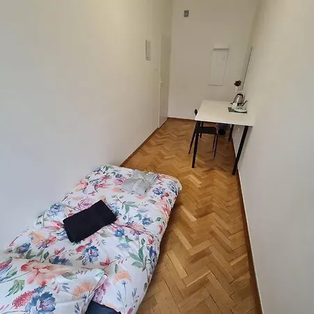 Fantastic Waw - O13 Room C-3