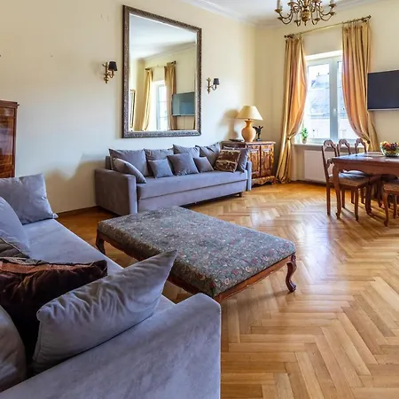 Apartament Luster I Obrazow-2