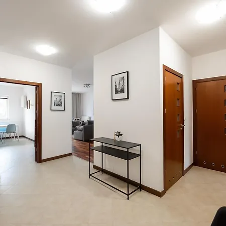 Wola Sunset Apartment Free Parking-2