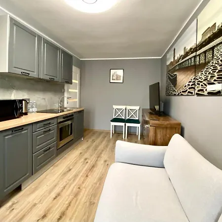 K22 Al Jana Pawła II Apartments 1-3