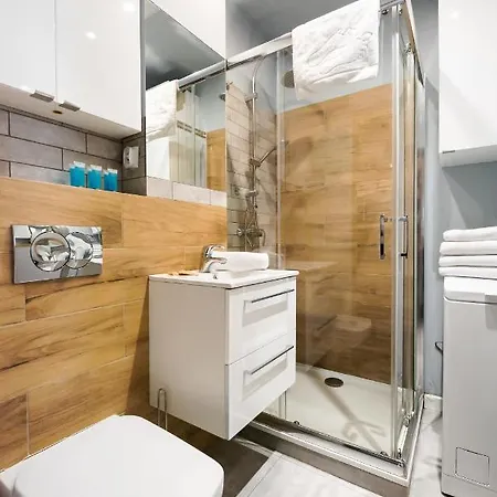 Ratusz Arsenał Modern City Apartment-3