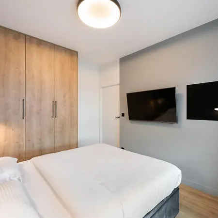 Żoliborz Obsidian Apartment-2