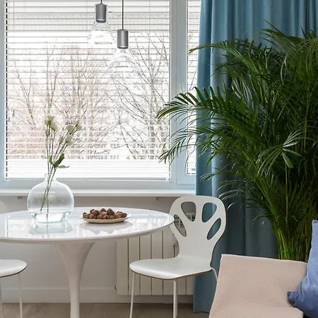 Apartament Bielany 3 Min From Metro With 5-Meals Per Day Diet Catering, Air Conditioning And Free Parking-3