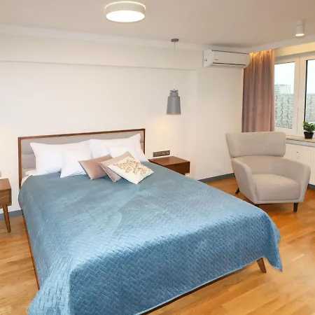 Falcon Apartment Center 2 Metro Zlote Tarasy-3