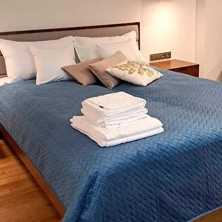 Falcon Apartment Center 2 Metro Zlote Tarasy-3